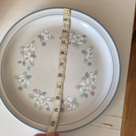 Vintage Hearthside Chantilly Fleur de Lune Dinner Plates, Set of 2 - Picture 7 of 7